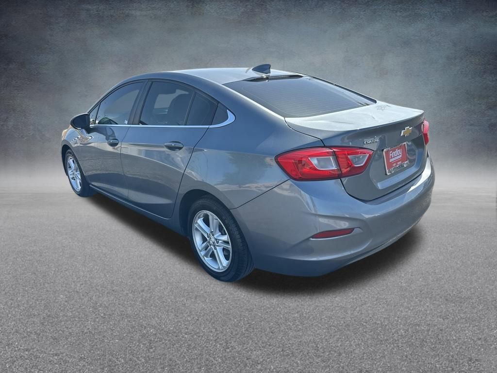 Used 2018 Chevrolet Cruze LT w/ Convenience Package FWD image 6
