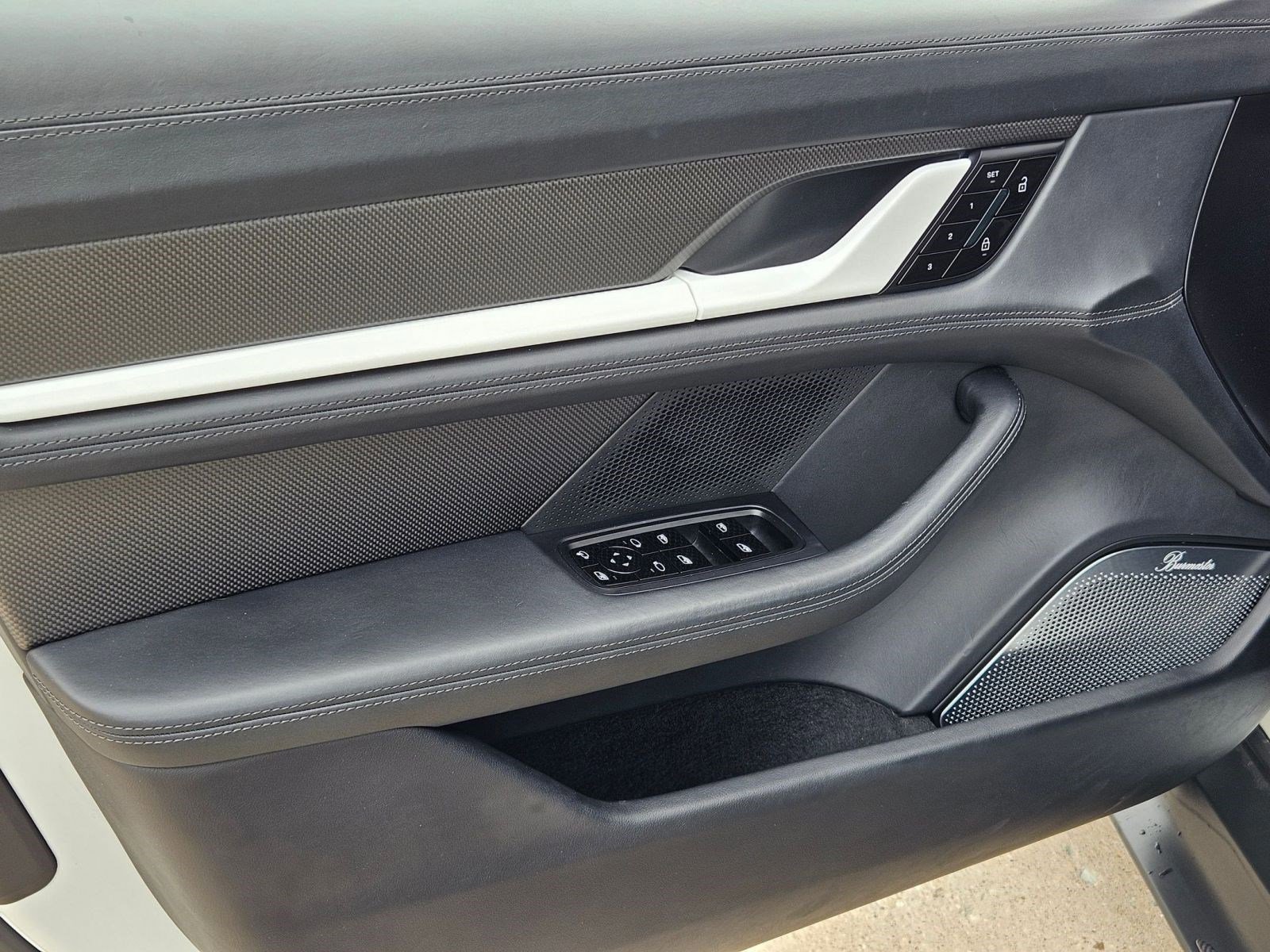 Used 2020 Porsche Taycan Turbo S image 13