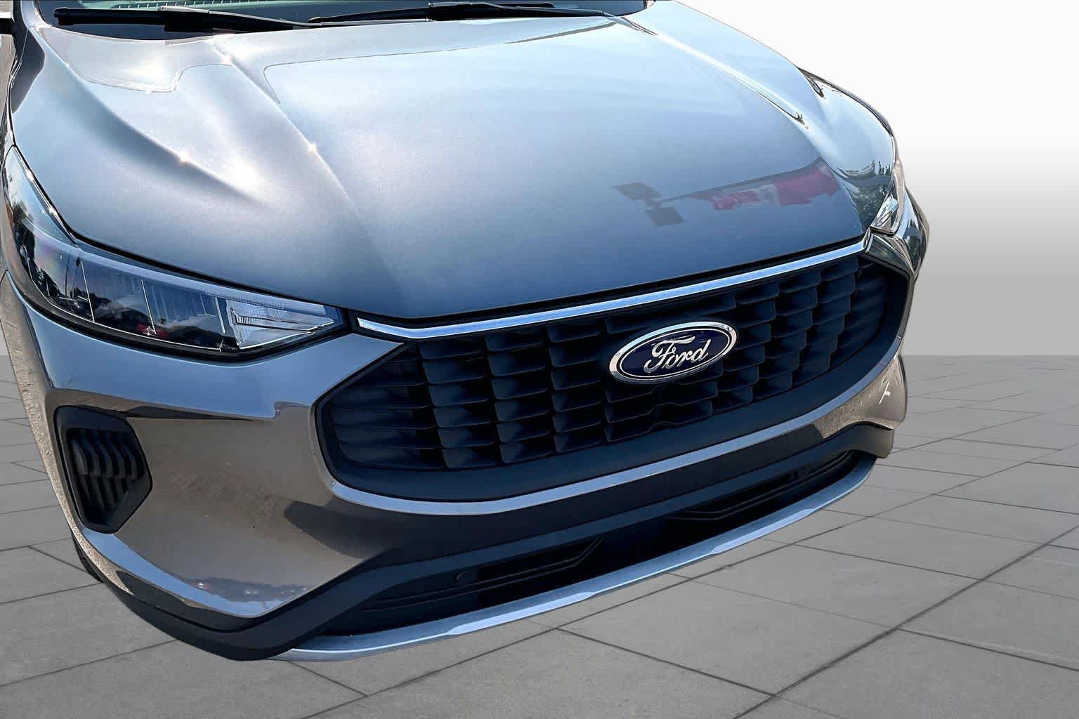 Used 2024 Ford Escape Active FWD image 29