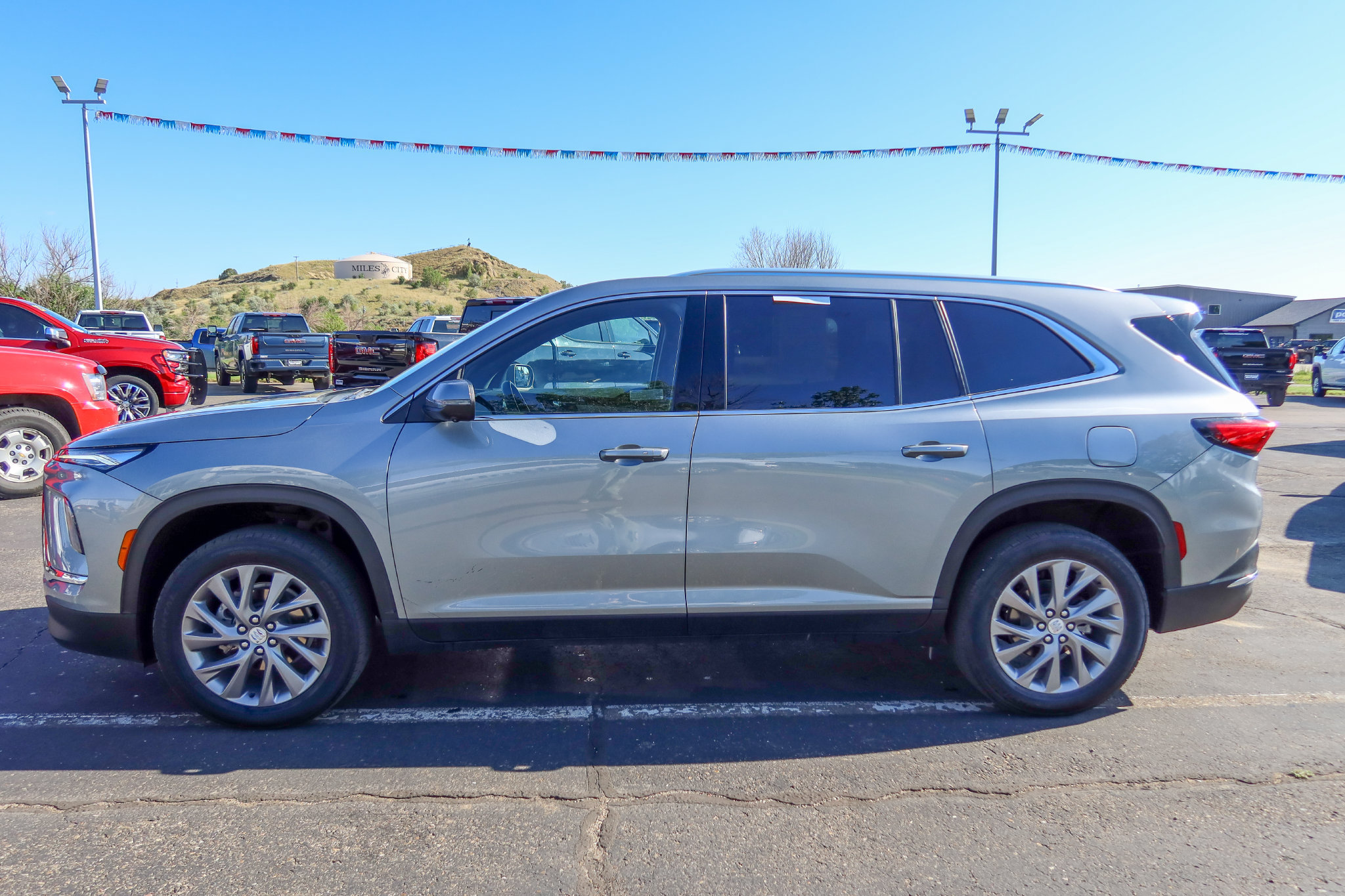 Used 2025 Buick Enclave Preferred FWD 360° Tour