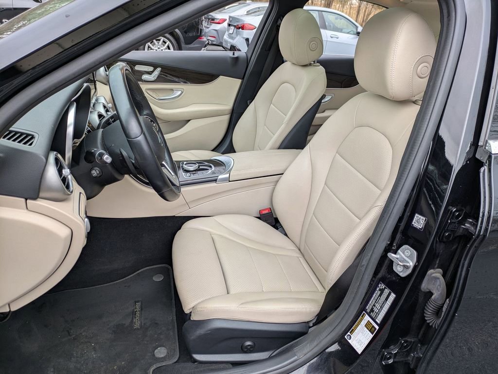 Used 2019 Mercedes-Benz C 300 4MATIC Sedan image 8