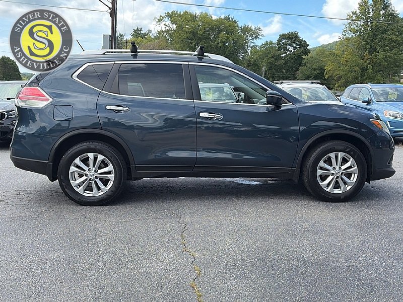 Used 2015 Nissan Rogue SV w/ SV Premium Package AWD/4WD image 7