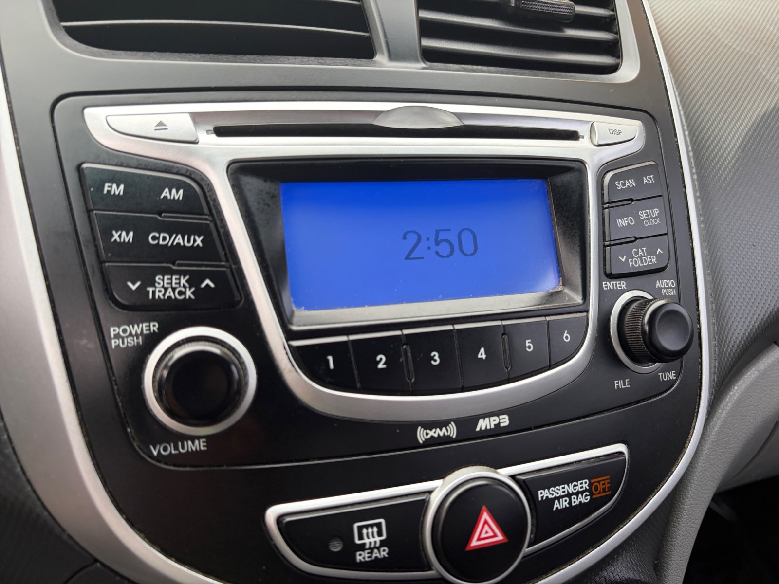 Used 2012 Hyundai Accent GS FWD image 18