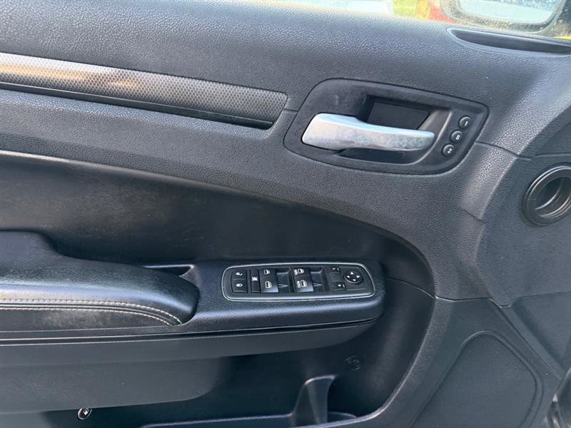 Used 2012 Chrysler 300 S w/ Luxury Group image 40