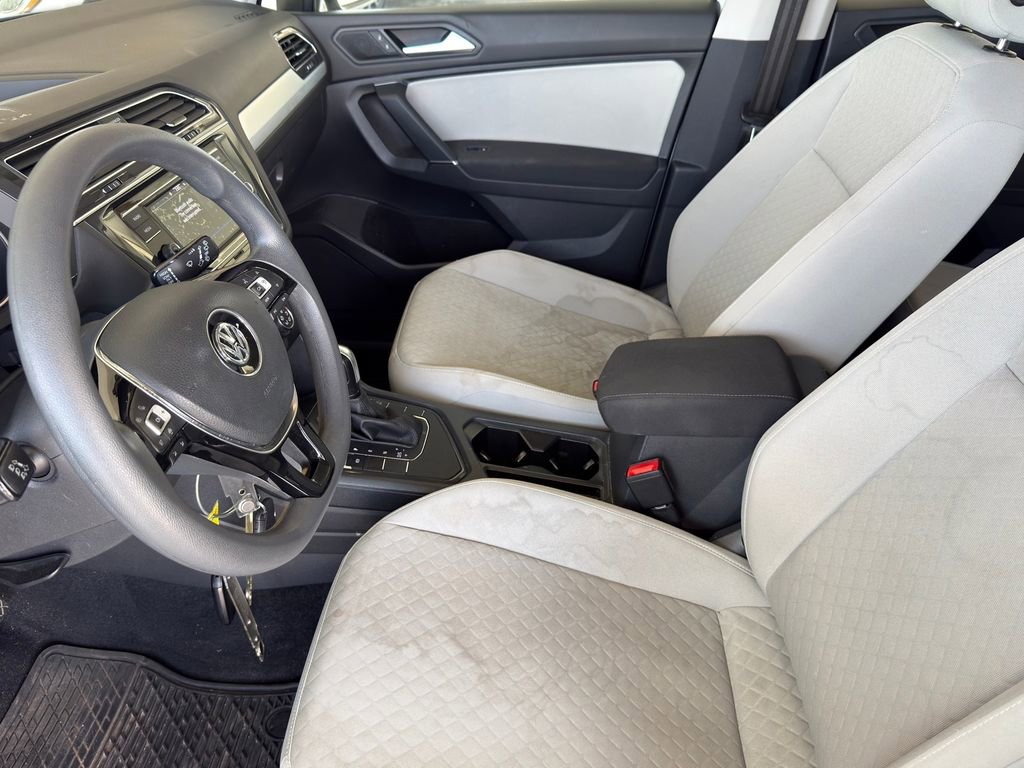 Used 2020 Volkswagen Tiguan S image 11