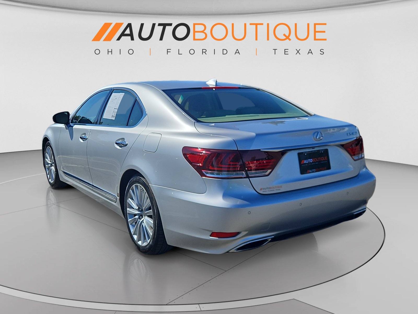 Used 2014 Lexus LS 460 w/ Comfort Package RWD image 3