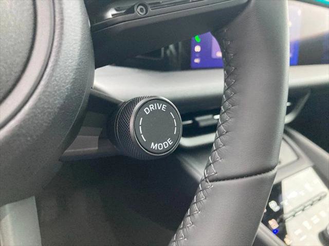 Used 2024 Porsche Macan 4 Electric image 24