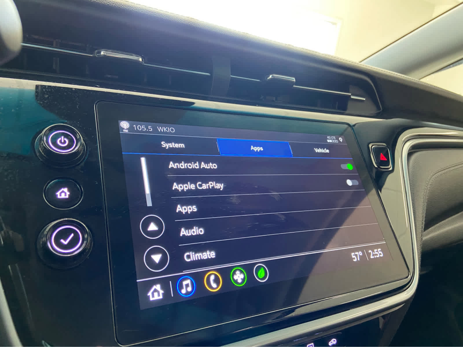 Used 2023 Chevrolet Bolt LT w/ Infotainment Package image 28