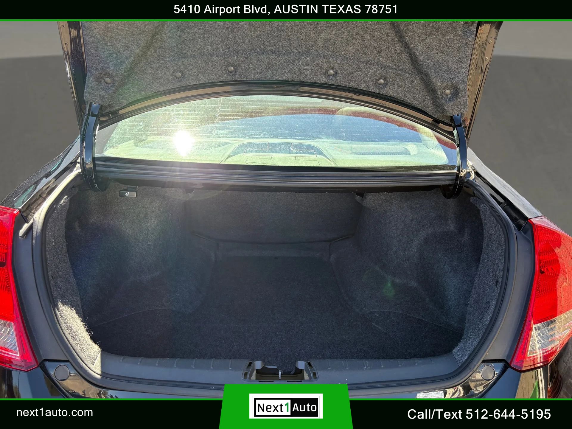 Used 2012 Honda Accord EX-L image 32