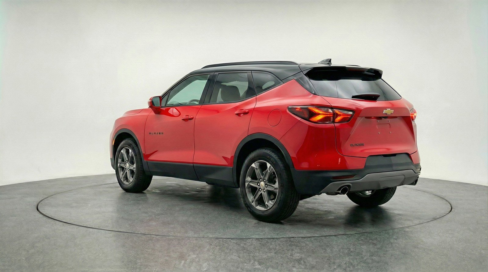 Used 2025 Chevrolet Blazer LT image 6