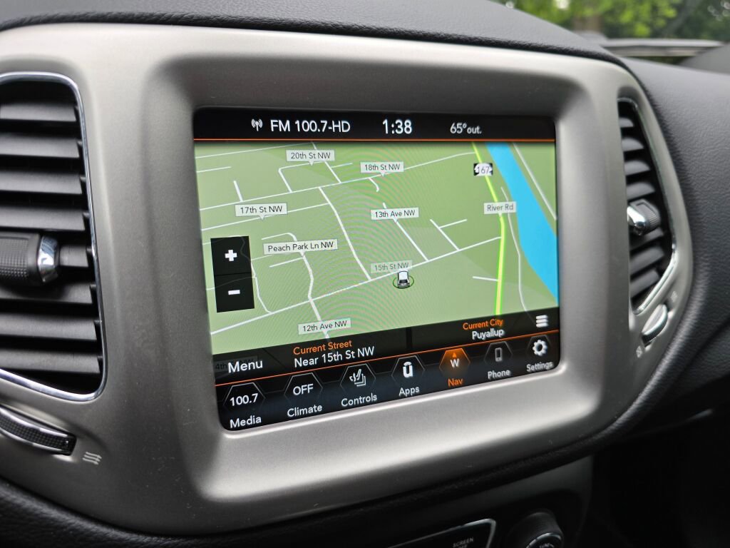 Used 2021 Jeep Compass 80th Special Edition image 28