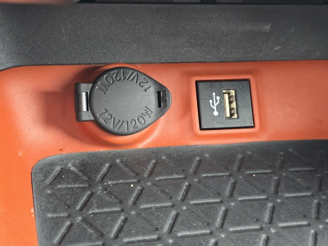 Certified 2023 Toyota RAV4 Adventure AWD/4WD image 28