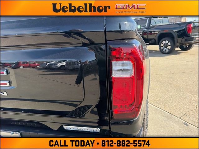 New 2026 GMC Canyon Elevation w/ Convenience Package image 8