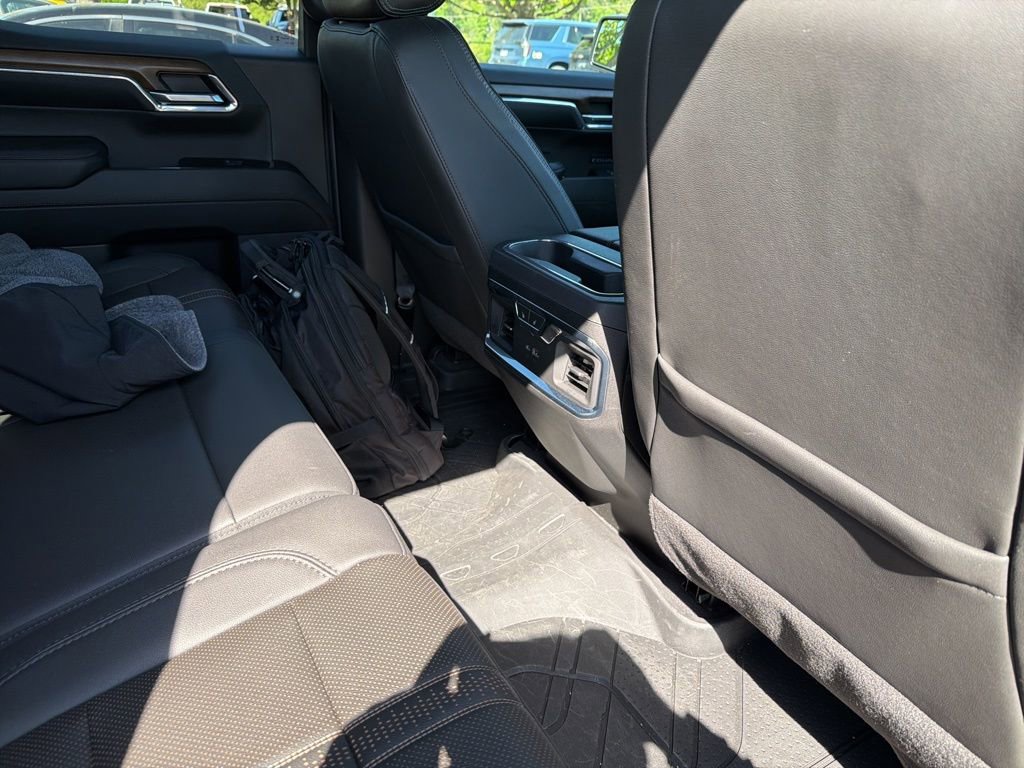 Used 2024 Chevrolet Silverado 1500 High Country w/ Technology Package image 34