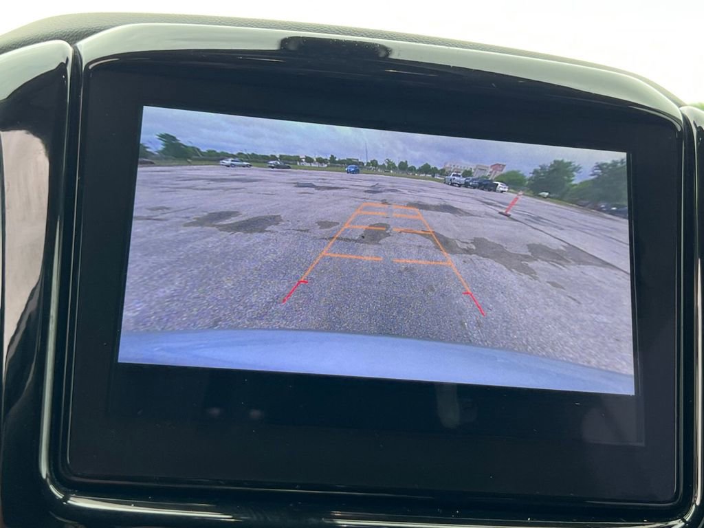 Used 2020 Chevrolet Traverse LT FWD image 9