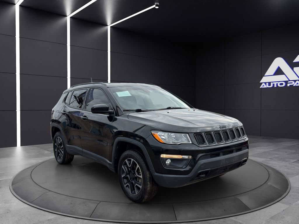 Used 2019 Jeep Compass Sport image 3