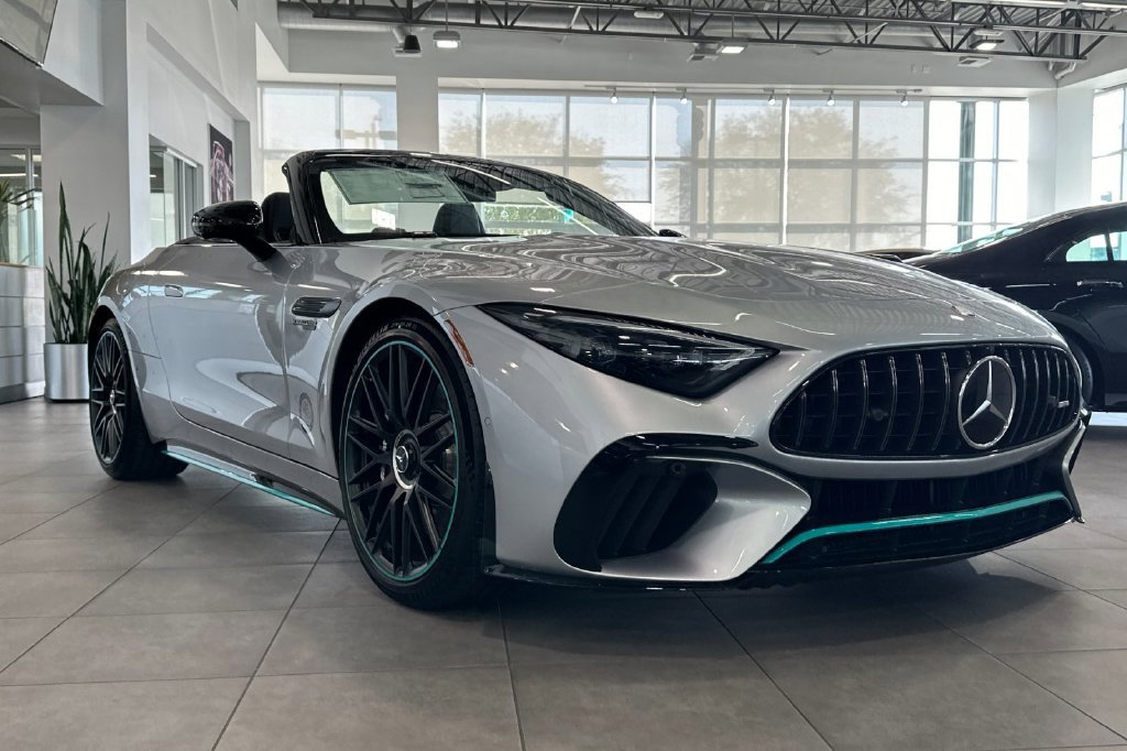 New 2024 Mercedes-Benz SL 63 AMG 4MATIC image 22