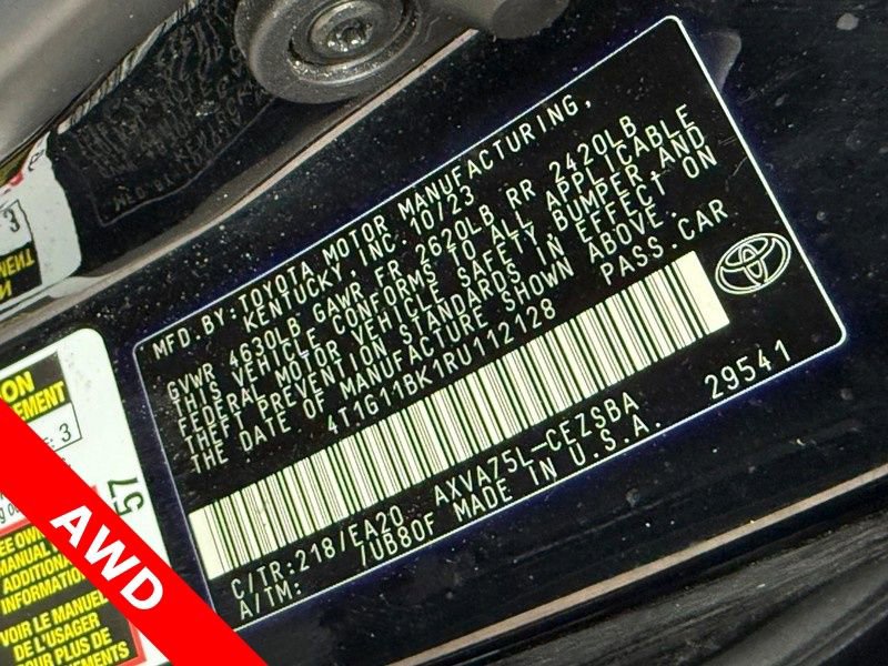 Used 2024 Toyota Camry SE image 31