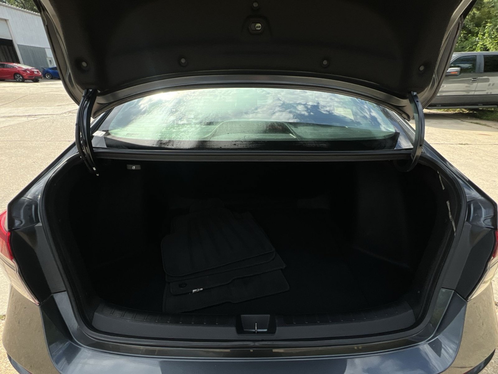 Used 2023 Honda Civic Sport image 33