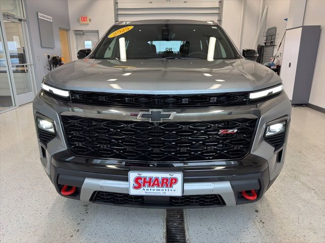 Used 2025 Chevrolet Traverse Z71 w/ Enhanced Driving Package image 5