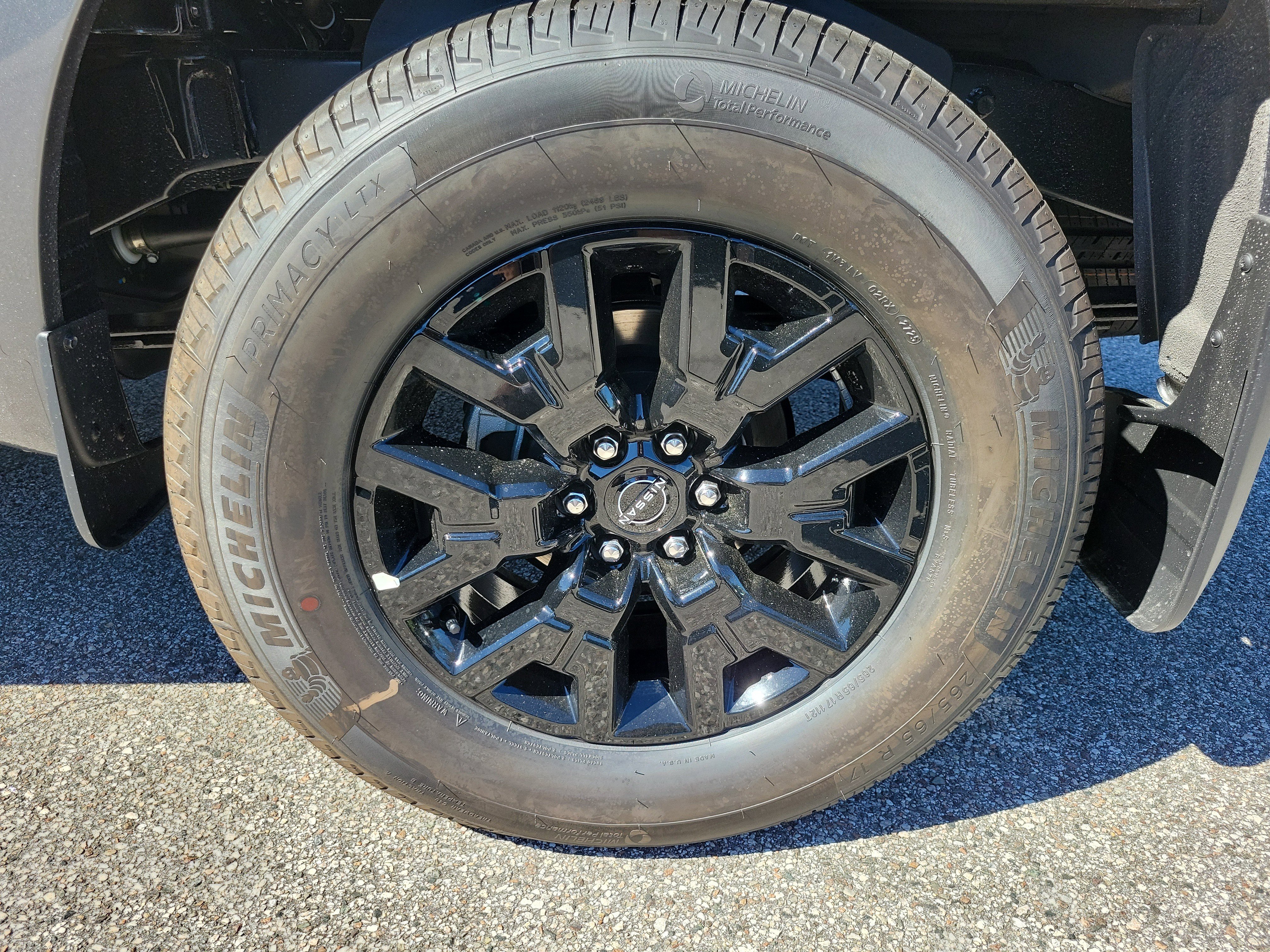 New 2026 Nissan Frontier SV image 5