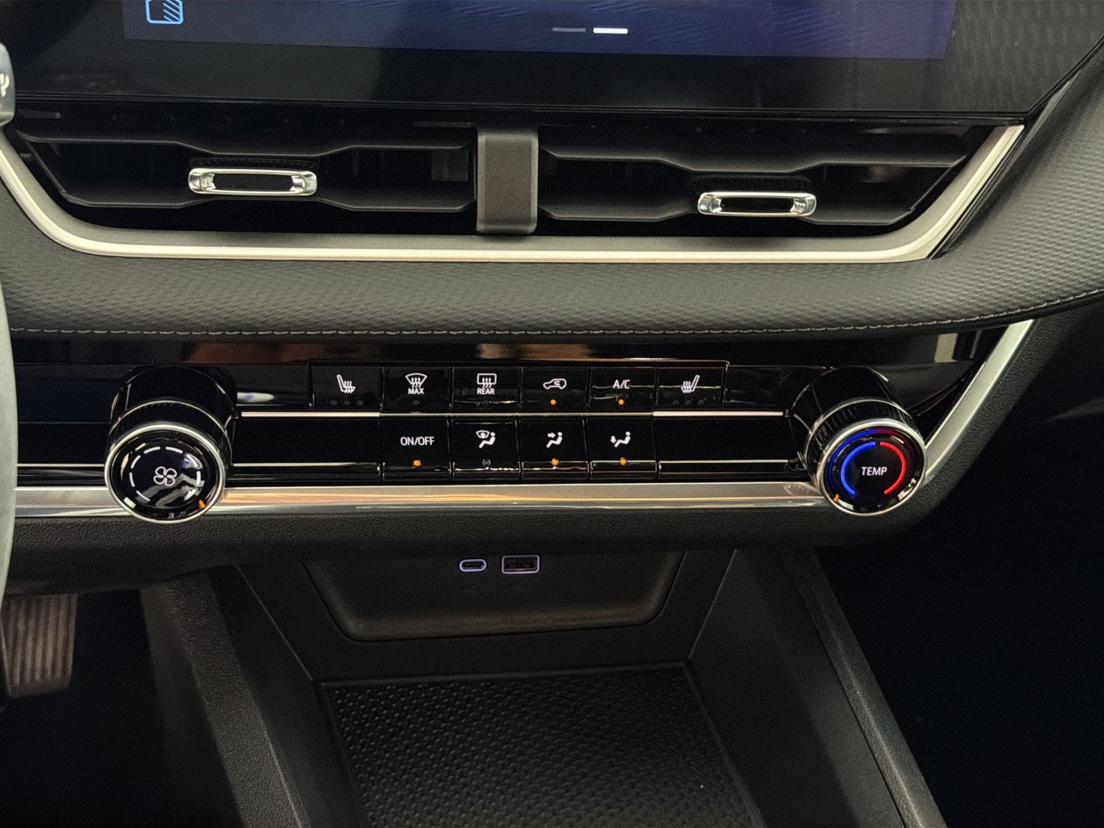New 2027 Chevrolet Equinox LT FWD image 21