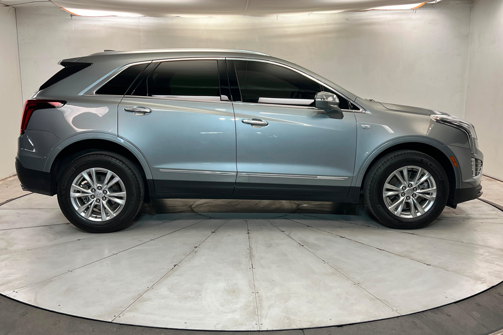 Used 2024 Cadillac XT5 Luxury AWD/4WD image 7
