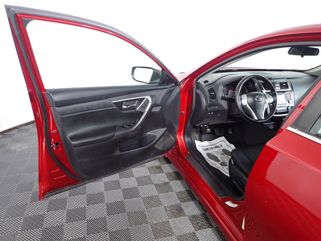 Used 2018 Nissan Altima 2.5 SR FWD image 19