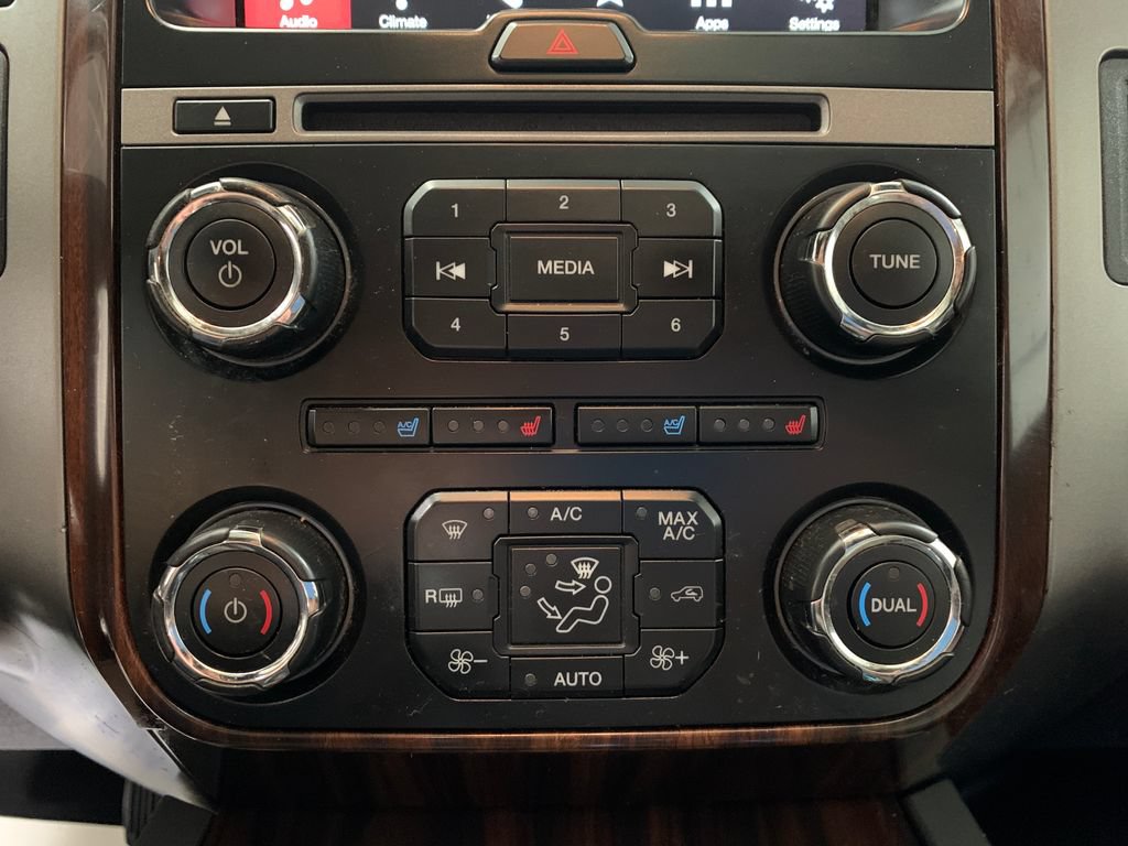 Used 2016 Ford Expedition Platinum AWD/4WD image 10