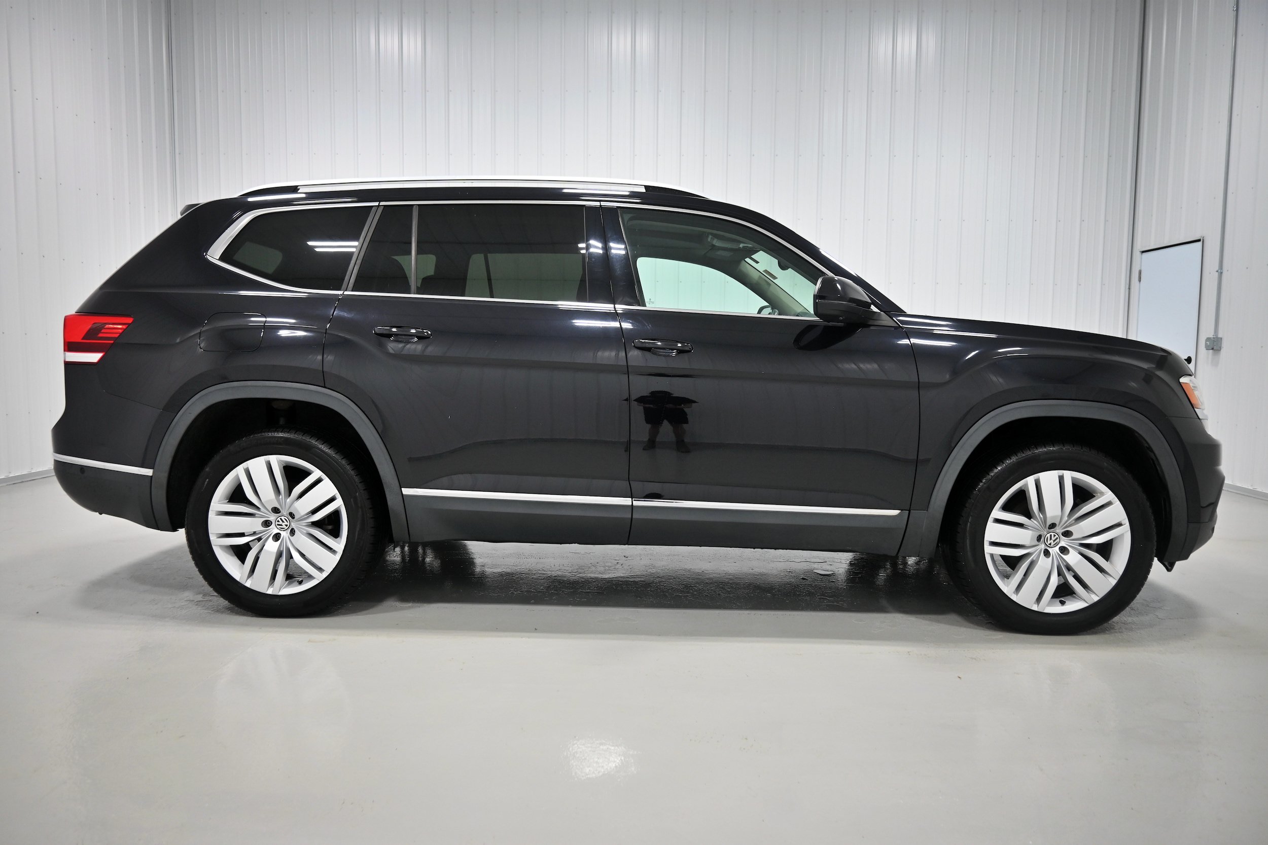 Used 2019 Volkswagen Atlas SEL Premium AWD/4WD image 38