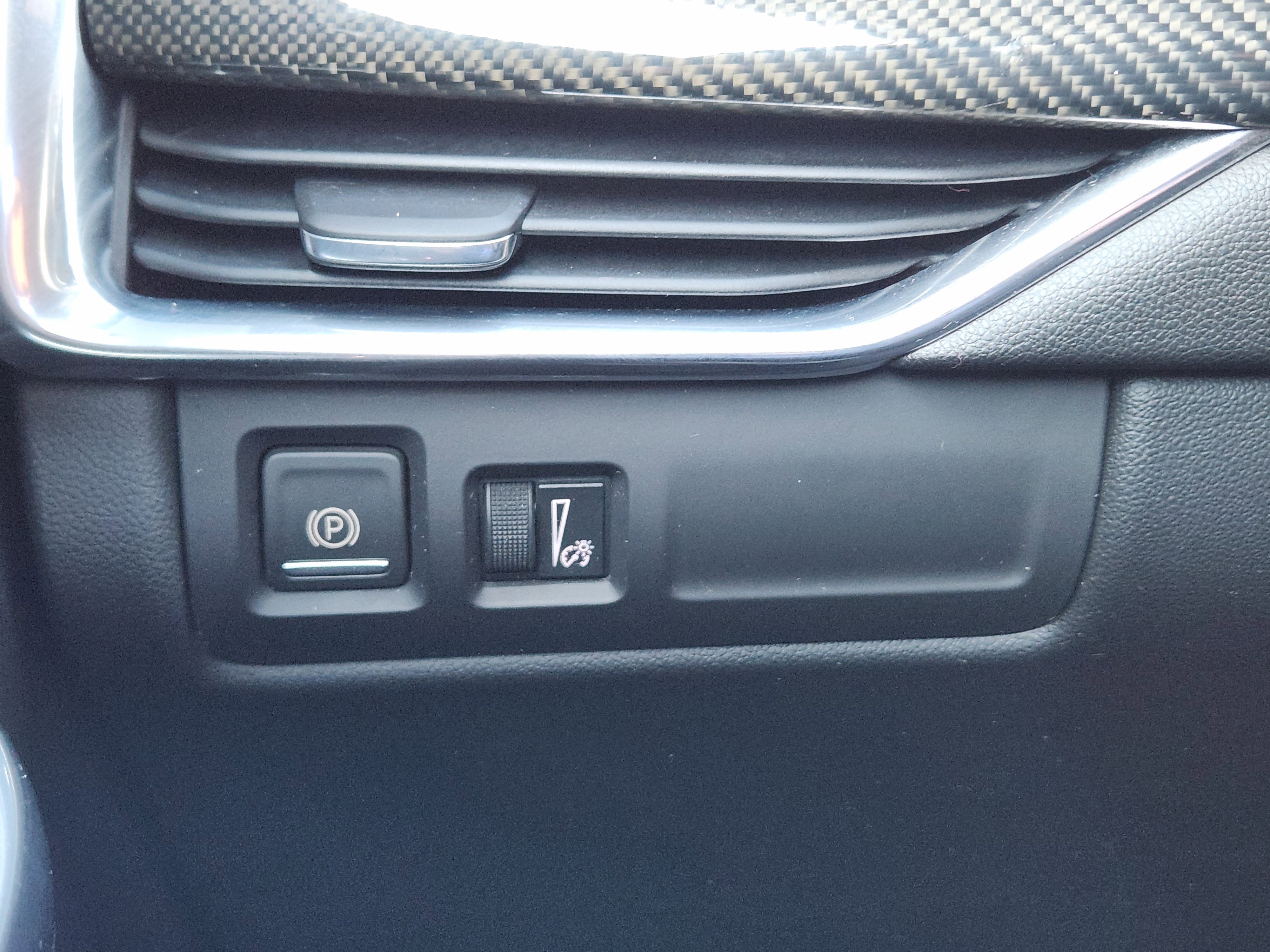 Used 2020 Cadillac XT4 Sport w/ Driver Awareness Package image 26