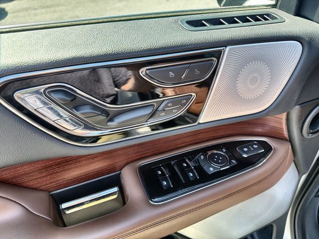 Used 2023 Lincoln Navigator L Reserve AWD/4WD image 24