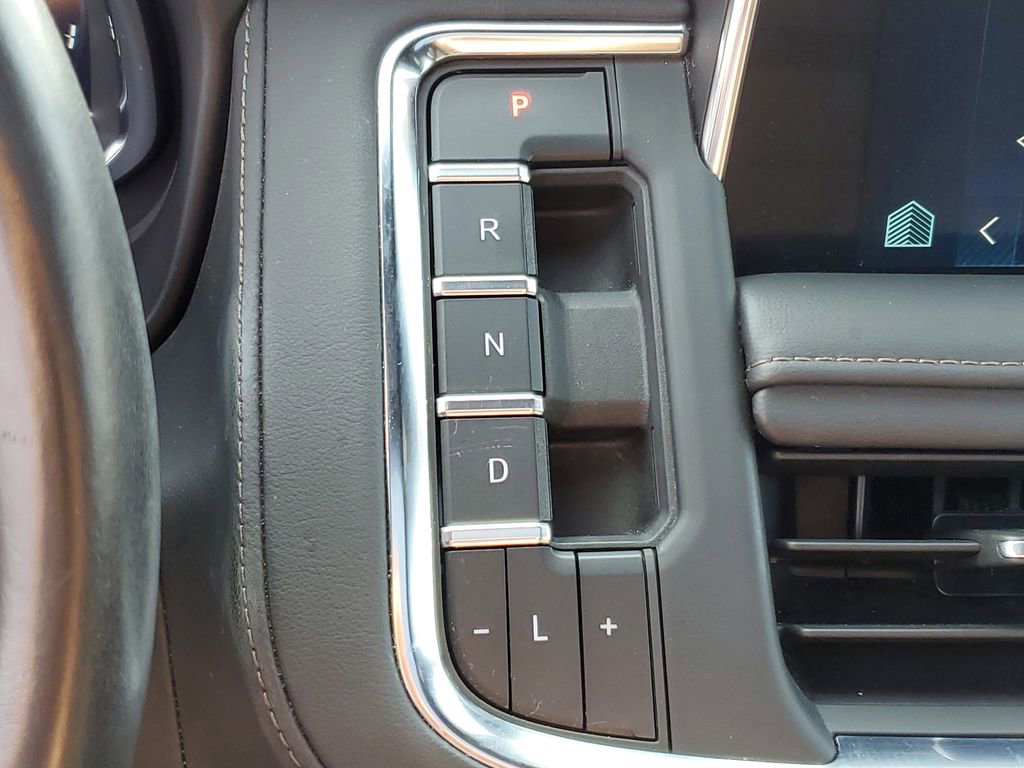 Used 2022 Chevrolet Tahoe High Country image 17