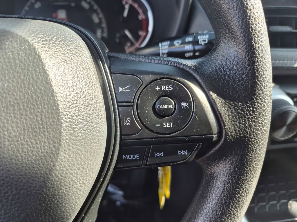 Used 2025 Toyota RAV4 LE image 14