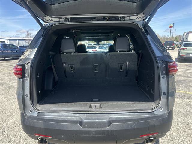 Used 2023 Chevrolet Traverse LT w/ LT Premium Package AWD/4WD image 19