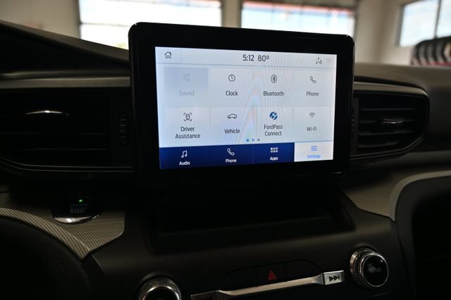 Used 2020 Ford Explorer XLT w/ Comfort Package AWD/4WD image 17