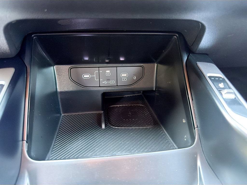 Used 2025 Kia Sorento EX AWD/4WD image 32
