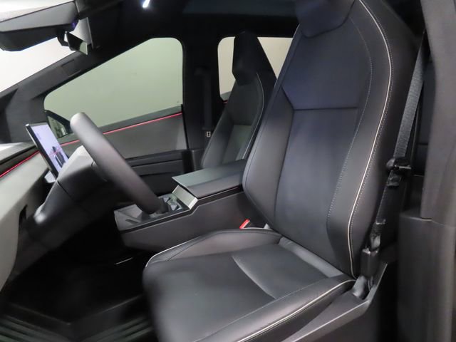 Used 2024 Tesla Cybertruck AWD Crew Cab image 10