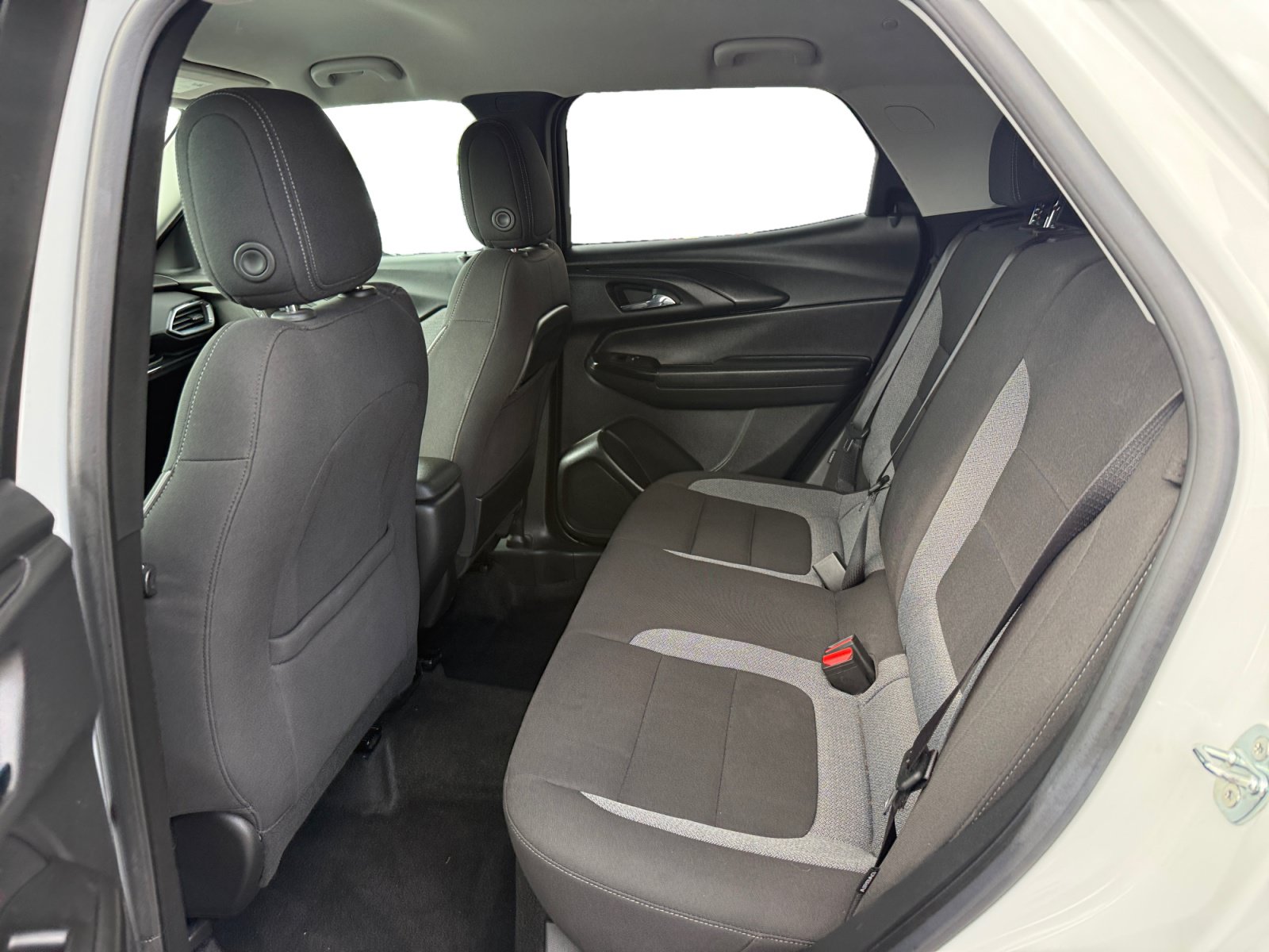 Used 2023 Chevrolet TrailBlazer LT w/ Convenience Package AWD/4WD image 16
