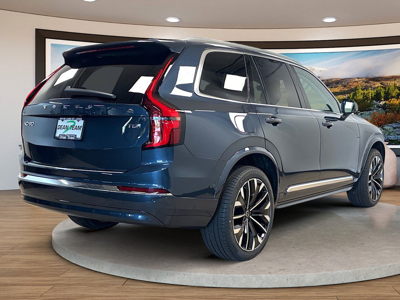 New 2026 Volvo XC90 T8 Ultra w/ Protection Package Premier AWD/4WD image 6