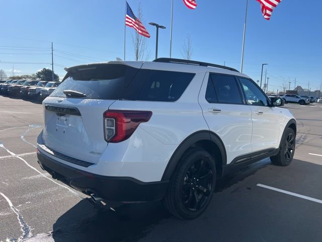 Used 2023 Ford Explorer ST-Line w/ Class IV Trailer Tow Package AWD/4WD image 5