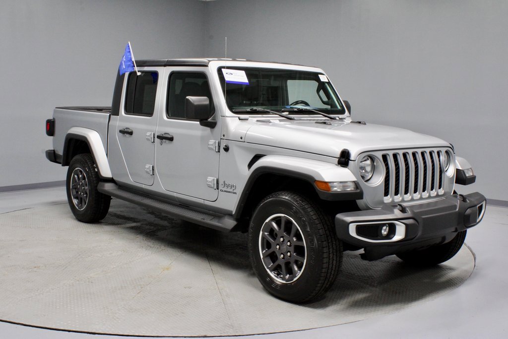 Used 2022 Jeep Gladiator Overland w/ Popular Equipment Package