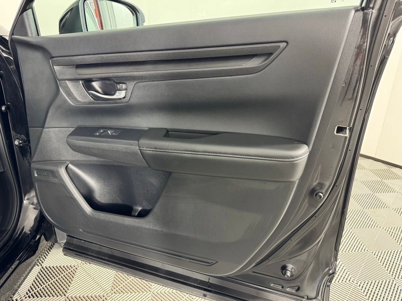 Used 2025 Honda CR-V EX image 26