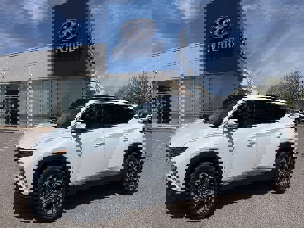 Used 2024 Hyundai Tucson Limited AWD/4WD image 1