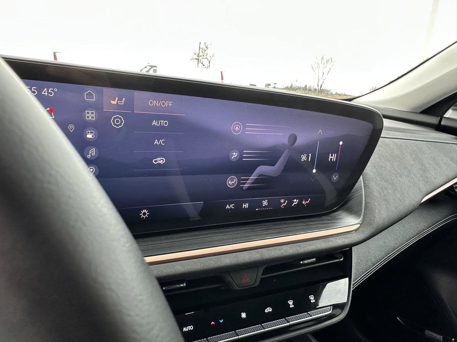 Used 2025 Buick Envision Sport Touring image 29