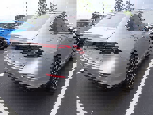 Used 2025 Honda Accord Touring image 8