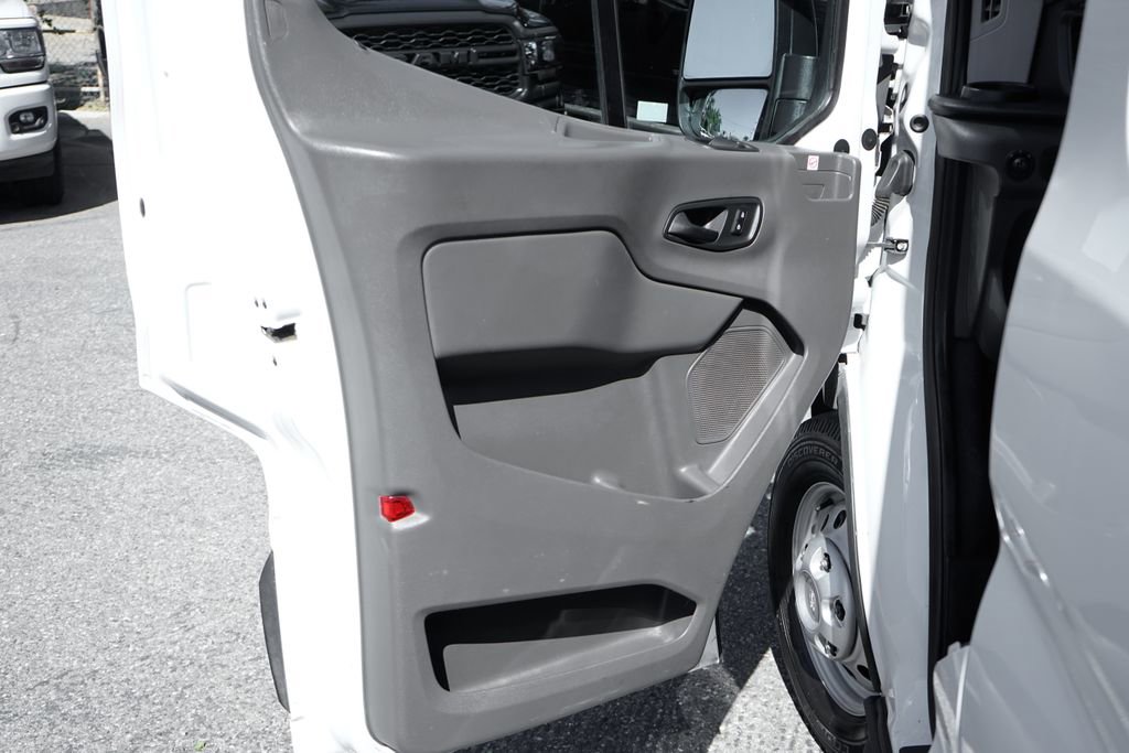 Used 2020 Ford Transit 350 Medium Roof RWD image 10