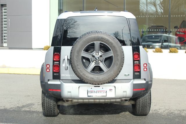 Used 2023 Land Rover Defender 110 image 7