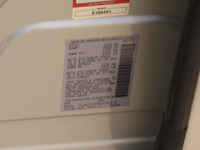 Used 2024 Nissan Pathfinder Platinum w/ Lighting Package (N93) FWD image 32