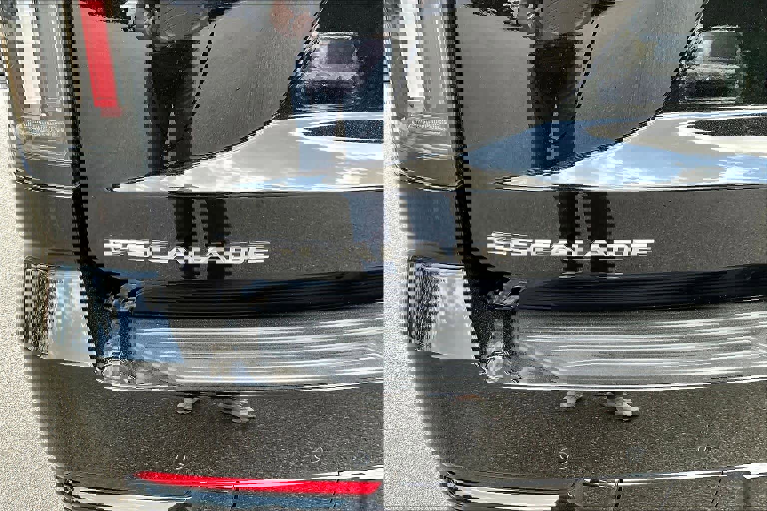 Used 2025 Cadillac Escalade ESV Sport Platinum image 33